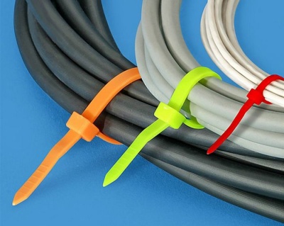 Стяжки нейлоновые 3.6x200мм хомуты 100шт.черные Стяжки нейлоновые 3.6x200мм хомуты 100шт.черные